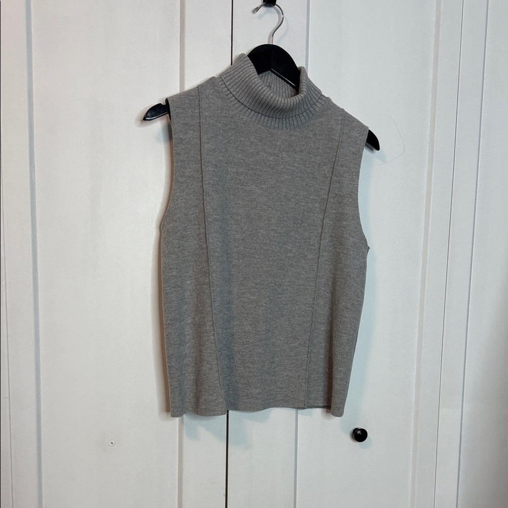 Zara Light Grey Raw Hem Sleeveless Turtle Neck Knit Top - Large